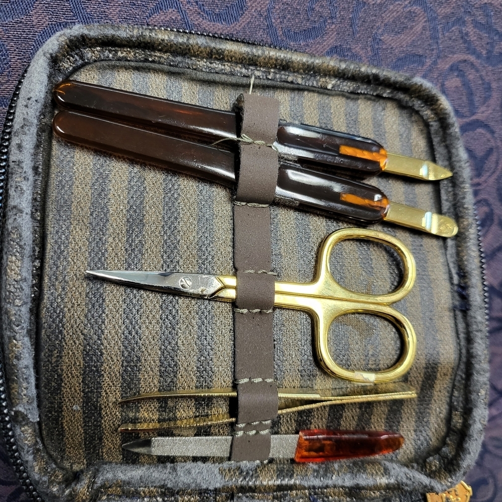 Vintage Fendi Complemento Brown Nylon Vanity Case..w/COA - Picture 8 of 11